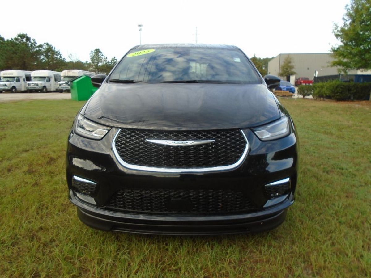 2025 CHRYSLER PACIFICA - Image 14