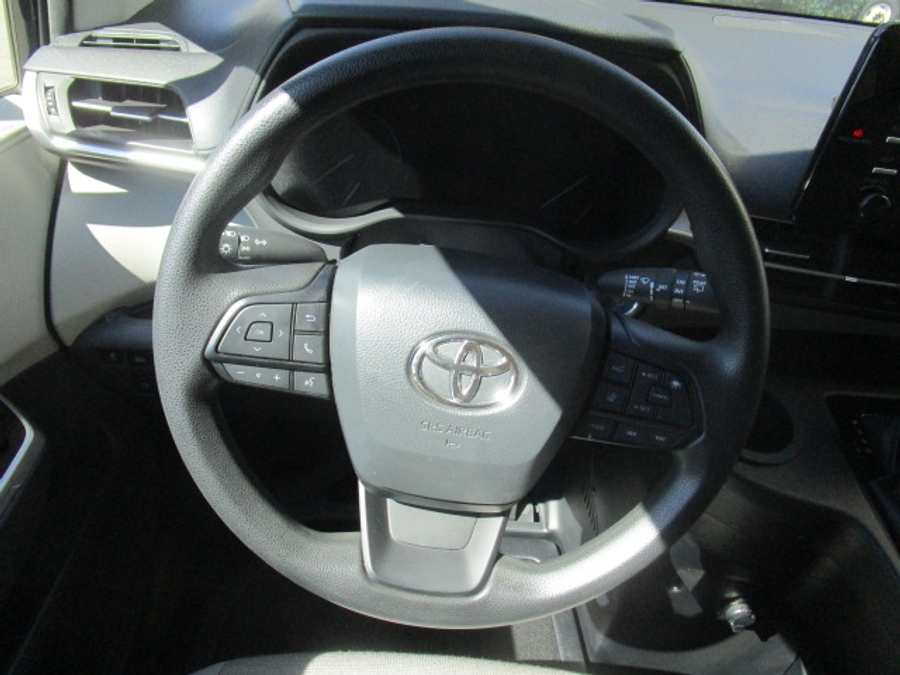 Used 2024 Toyota Sienna Hybrid LE Base - BraunAbility Side Entry Fold Out Automatic Ramp