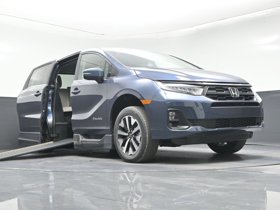 New 2026 Honda Odyssey EX-L - BraunAbility Side Entry Entry In Floor Automatic Ramp