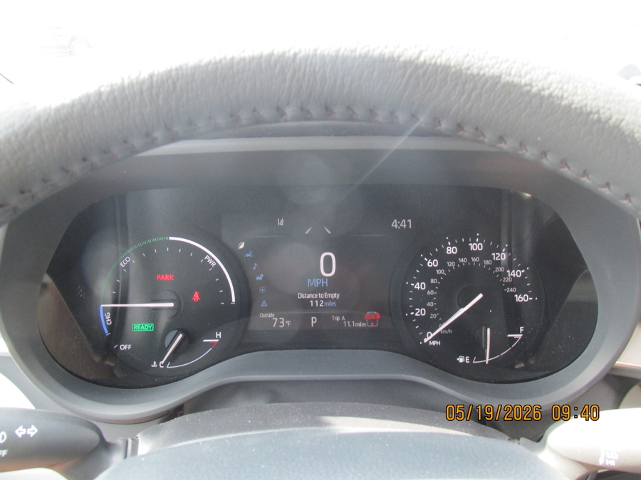 2026 Toyota Sienna XLE 7-Passenger Hybrid FWD's photo