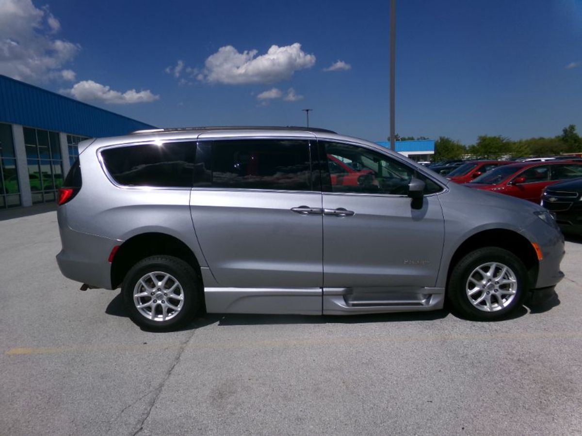 2021 CHRYSLER VOYAGER - Image 12
