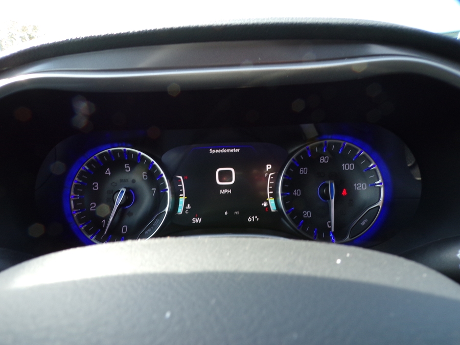 Black Chrysler Pacifica image number 46