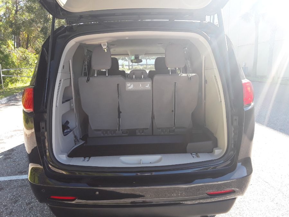 2017 CHRYSLER PACIFICA - Image 6