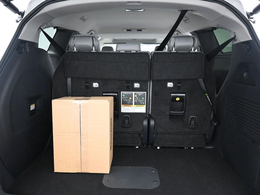 New 2026 Toyota Sienna Hybrid XLE Add - BraunAbility Side Entry In Floor Automatic Ramp