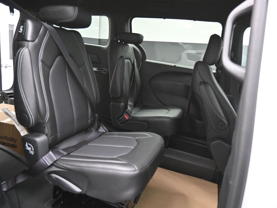 New 2025 Chrysler Voyager LX HCC - BraunAbility Rear Entry Entry Fold Out Manual Ramp