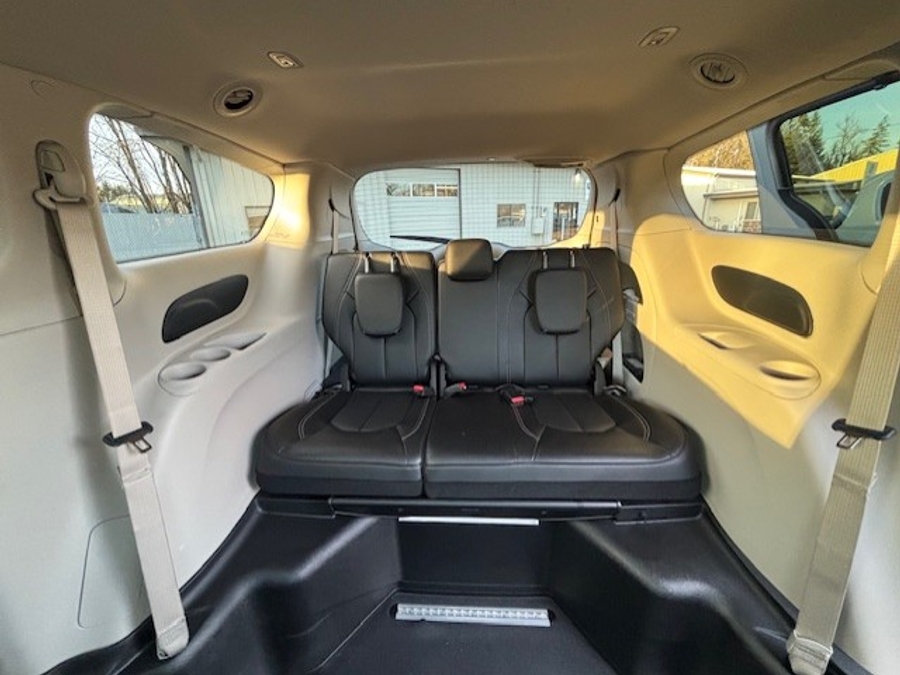 Used 2024 Chrysler Pacifica Touring L - VMI Side Entry Entry In Floor Automatic Ramp