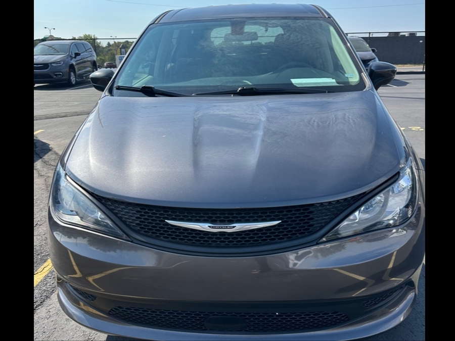 Used 2022 Chrysler Voyager LX -   Entry  Ramp