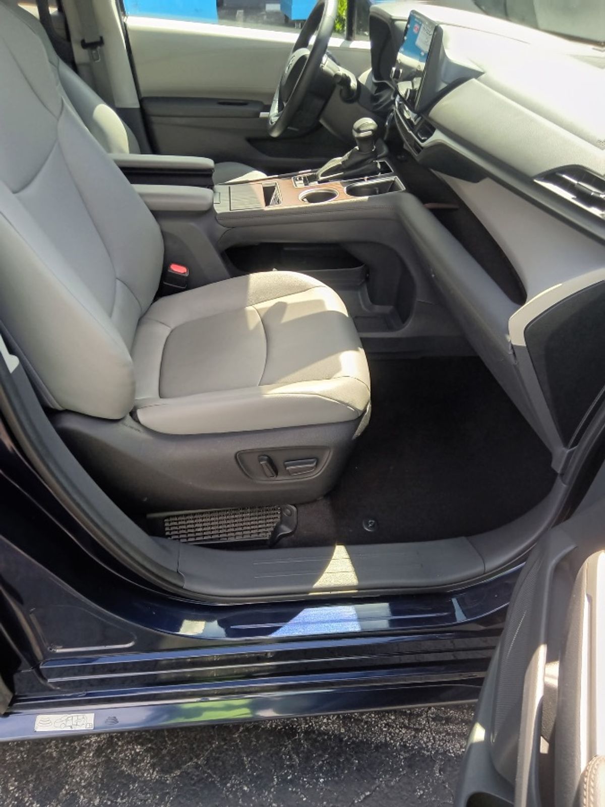 2024 TOYOTA SIENNA - Image 13