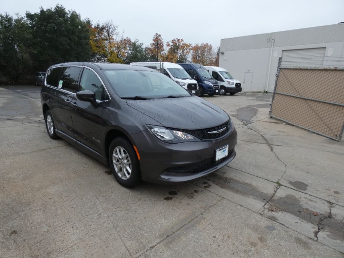 2022 CHRYSLER VOYAGER - Image 13