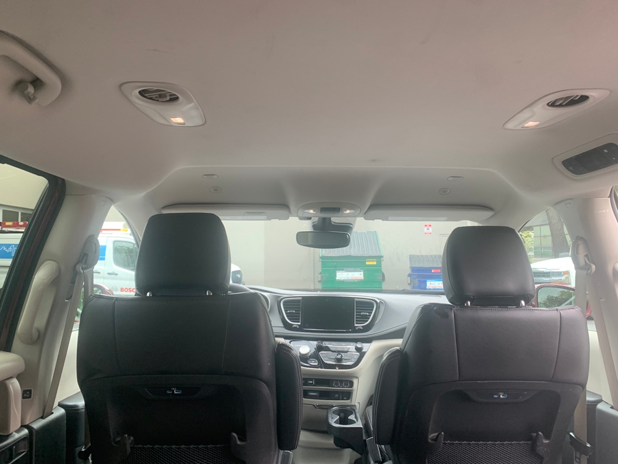 Used 2022 Chrysler Pacifica Touring L - BraunAbility Side Entry Fold Out Automatic Ramp