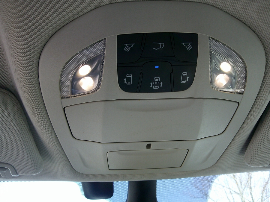 Silver Chrysler Pacifica image number 11