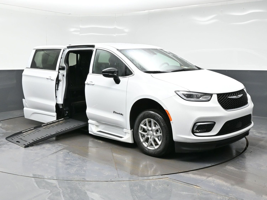 White Chrysler Pacifica with Side Entry Automatic Fold Out ramp