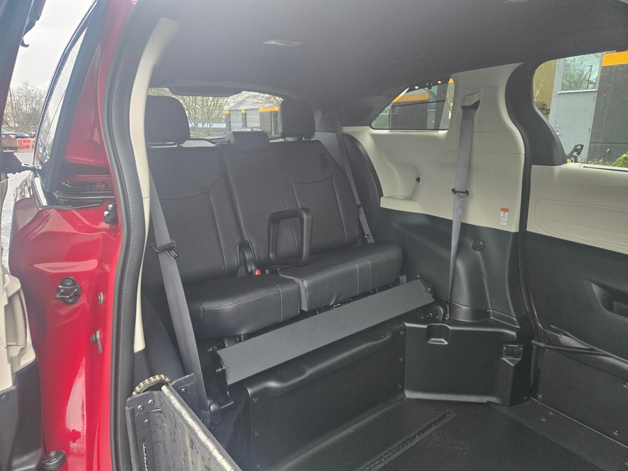 Used 2025 Toyota Sienna Hybrid Platinum - BraunAbility Side Entry Entry Fold Out Automatic Ramp