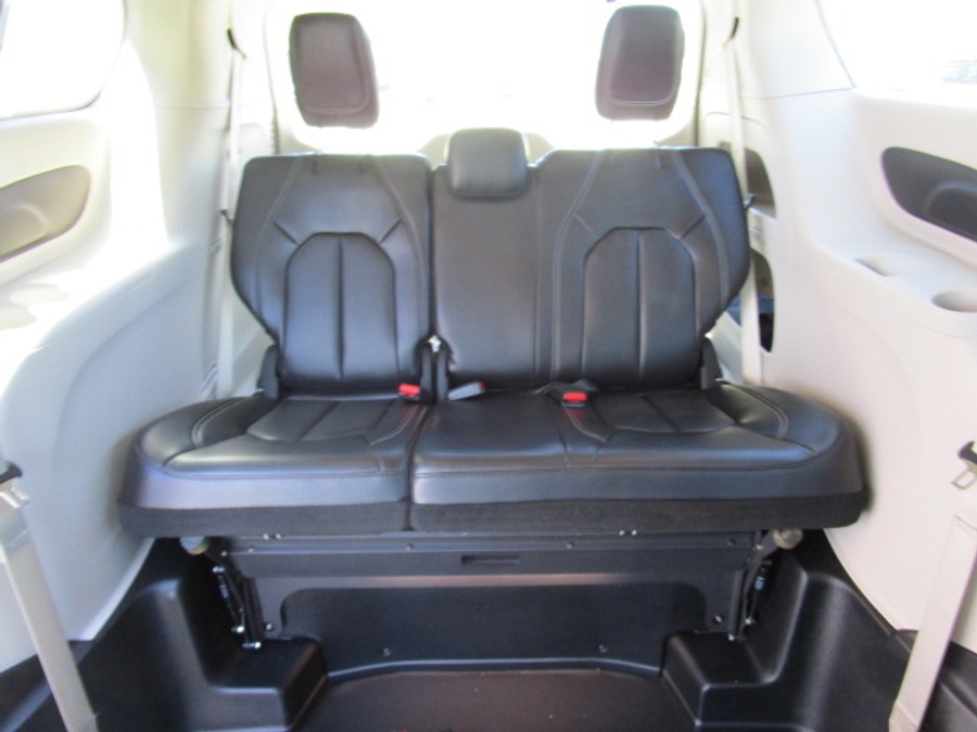 Used 2023 Chrysler Pacifica Touring L Safety - BraunAbility Side Entry In Floor Automatic Ramp