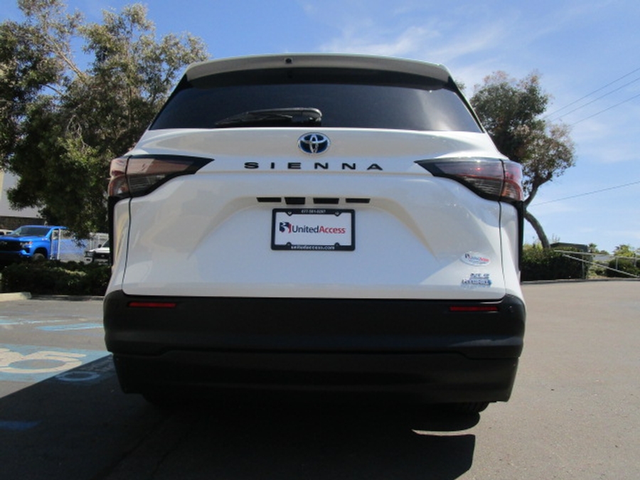 Used 2023 Toyota Sienna Hybrid XLE Plus - BraunAbility Side Entry Entry Fold Out Automatic Ramp