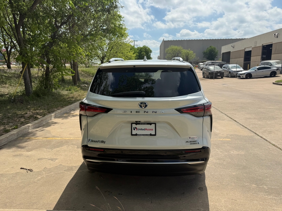 Used 2024 Toyota Sienna Hybrid Platinum - BraunAbility Side Entry Entry Fold Out Automatic Ramp