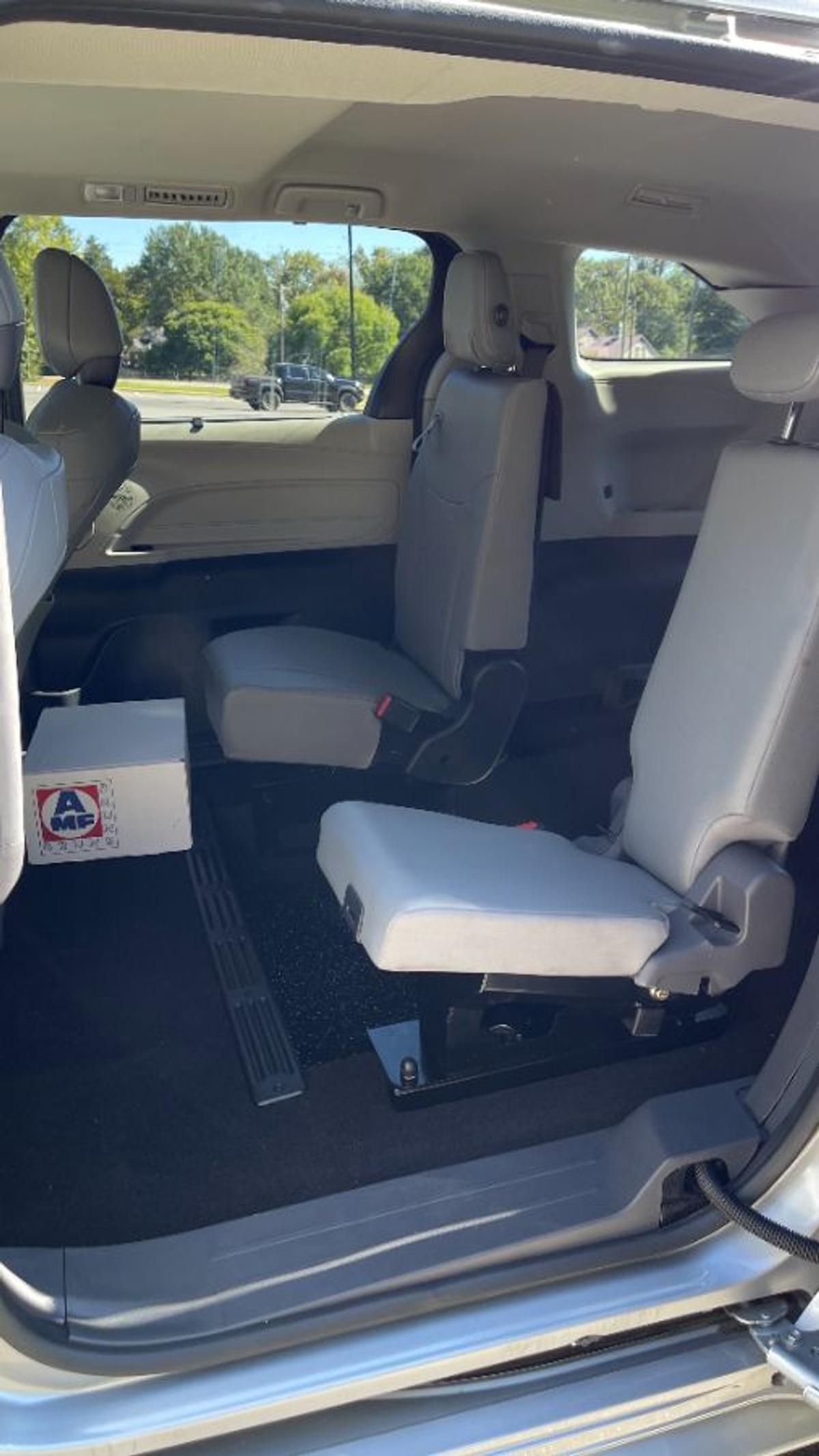 2024 TOYOTA SIENNA - Image 10