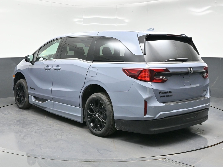 New 2026 Honda Odyssey Sport - BraunAbility Side Entry In Floor Automatic Ramp
