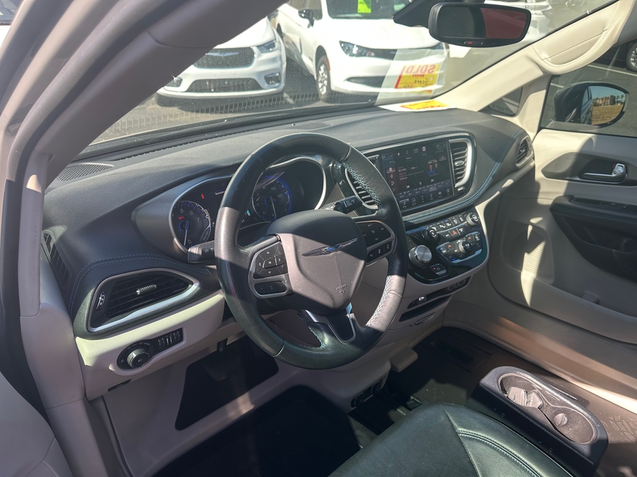 Used 2021 Chrysler Pacifica Touring L - BraunAbility Side Entry Entry In Floor Automatic Ramp