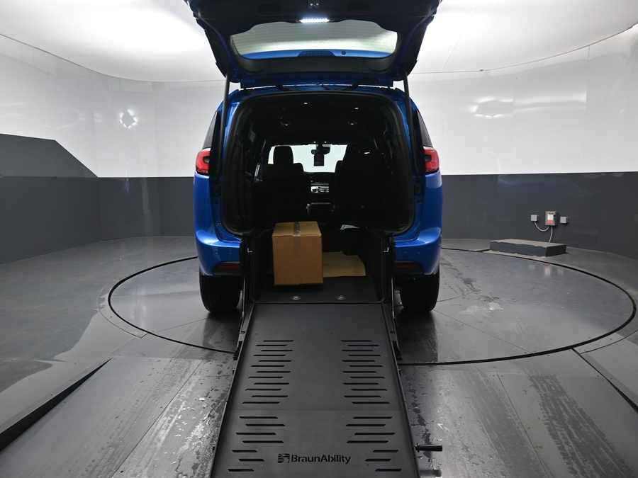New 2027 Chrysler Pacifica Select Safety - BraunAbility Rear Entry Fold Out Manual Ramp