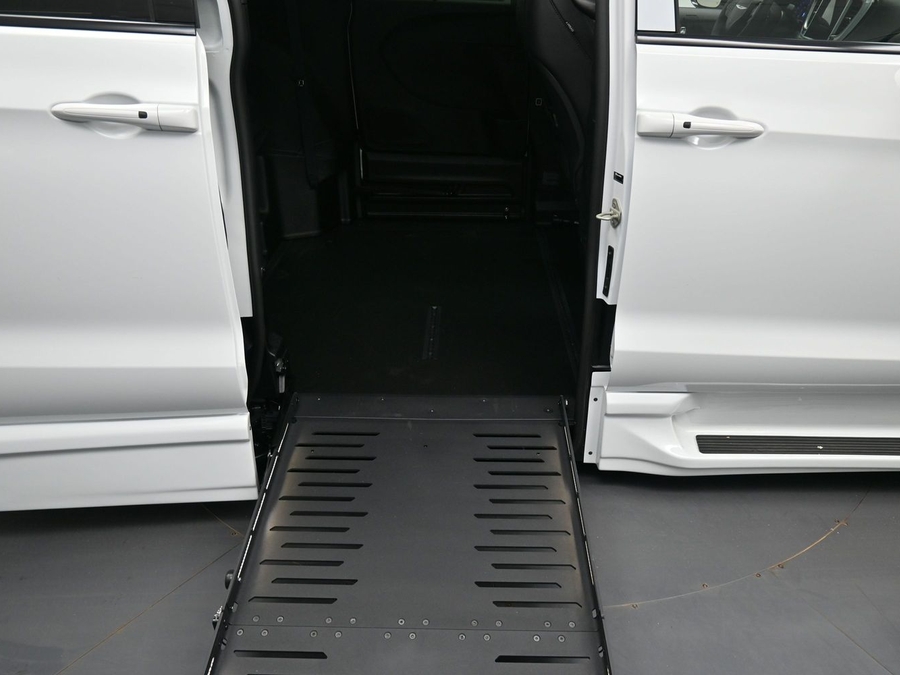 New 2026 Chrysler Pacifica Select Sport - BraunAbility Side Entry Fold Out Automatic Ramp