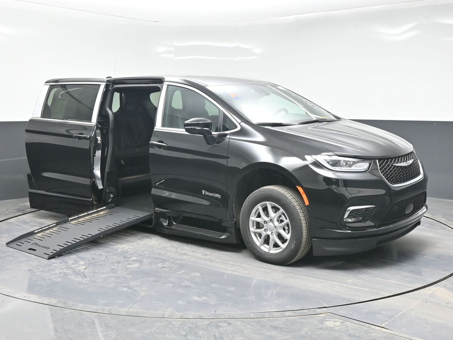 Black Chrysler Pacifica with Side Entry Automatic Fold Out ramp