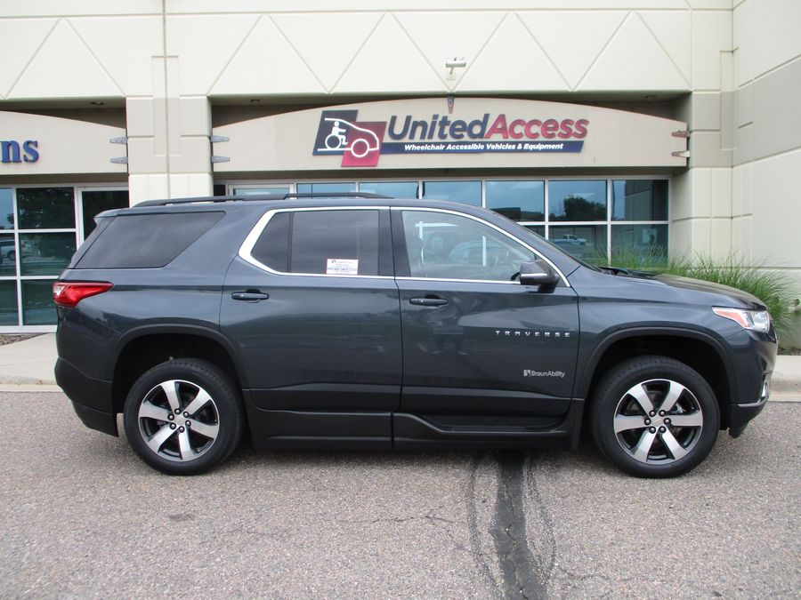 Used 2021 CHEVROLET TRAVERSE 3LT - BraunAbility Side Entry Entry In Floor Automatic Ramp
