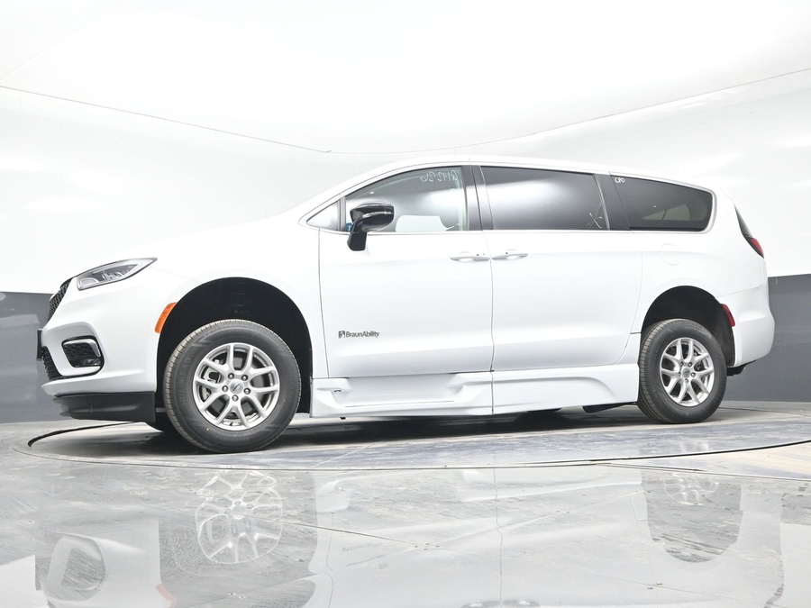 Used 2024 Chrysler Pacifica Touring L - BraunAbility Side Entry Entry In Floor Automatic Ramp