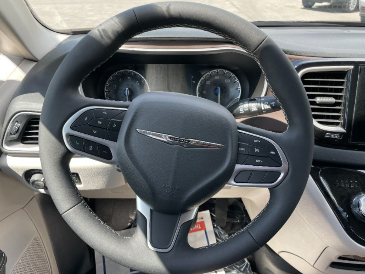 2023 CHRYSLER VOYAGER - Image 8