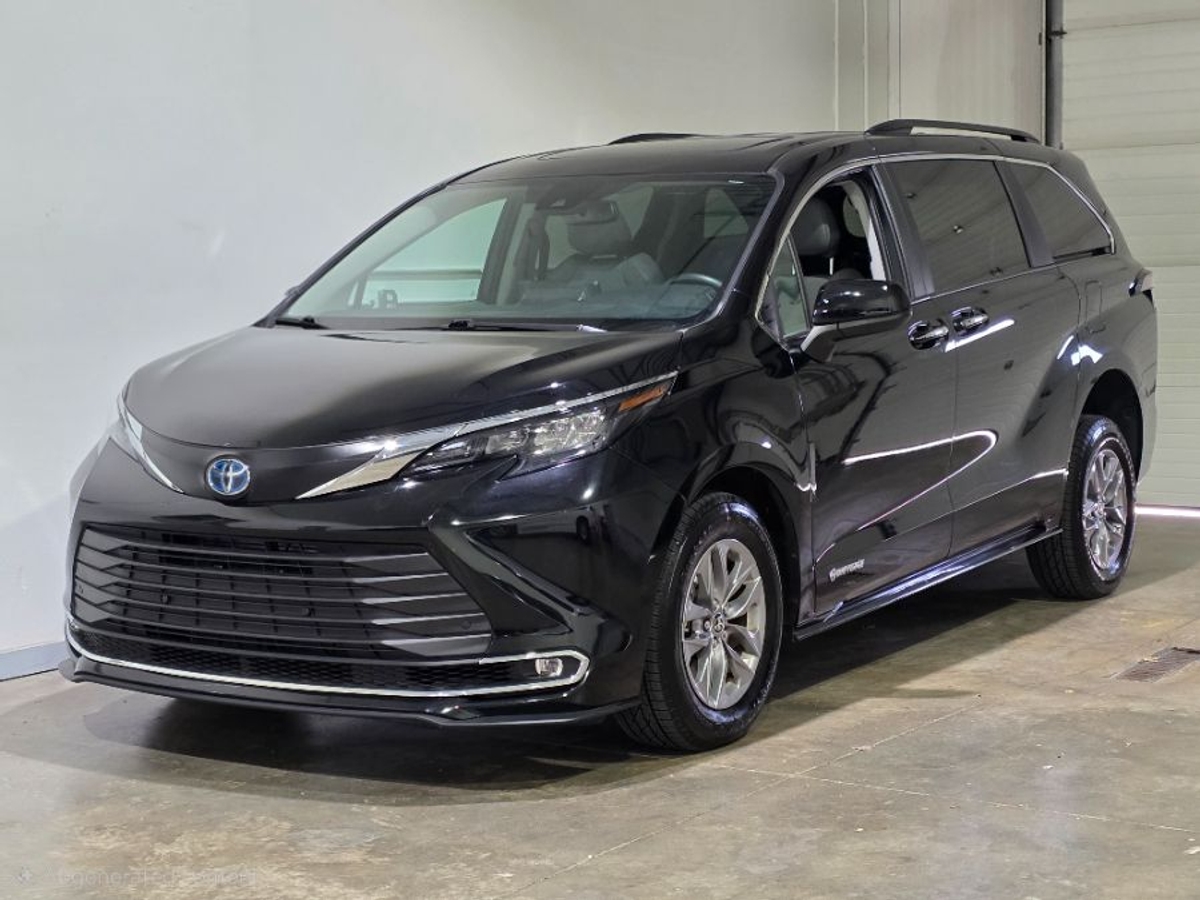 2024 TOYOTA SIENNA - Image 8