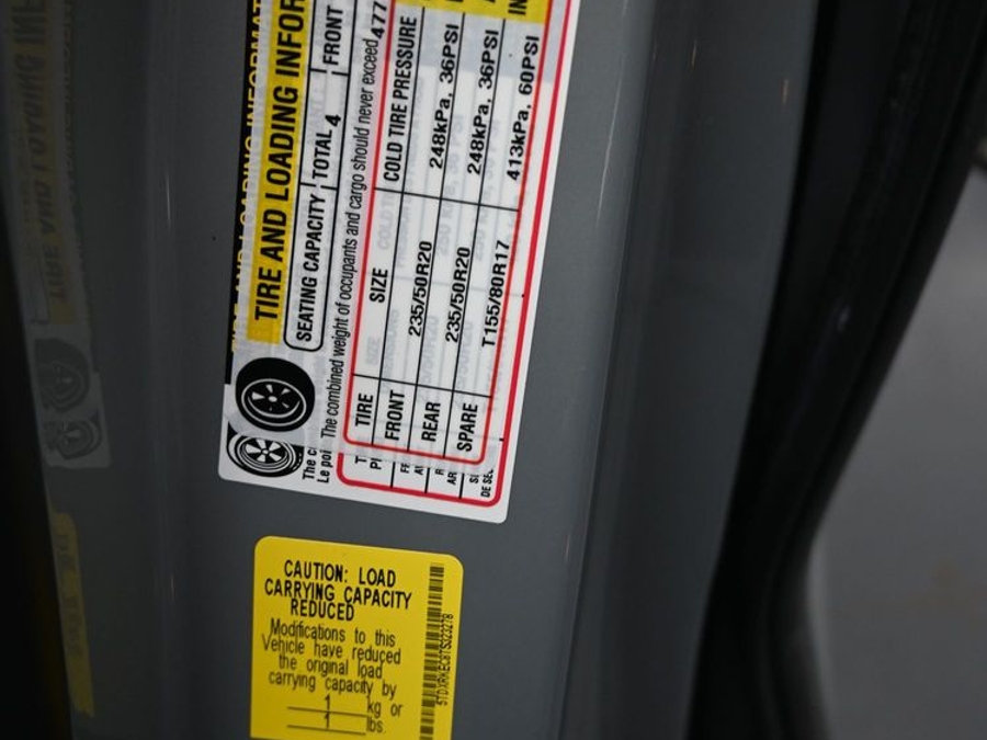 New 2026 Toyota Sienna Hybrid XSE Sport - BraunAbility Side Entry Fold Out Automatic Ramp