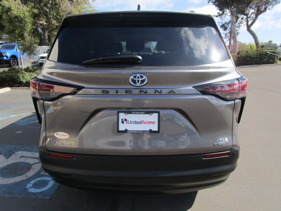 Used 2024 Toyota Sienna Hybrid XLE - BraunAbility Side Entry Entry In Floor Automatic Ramp