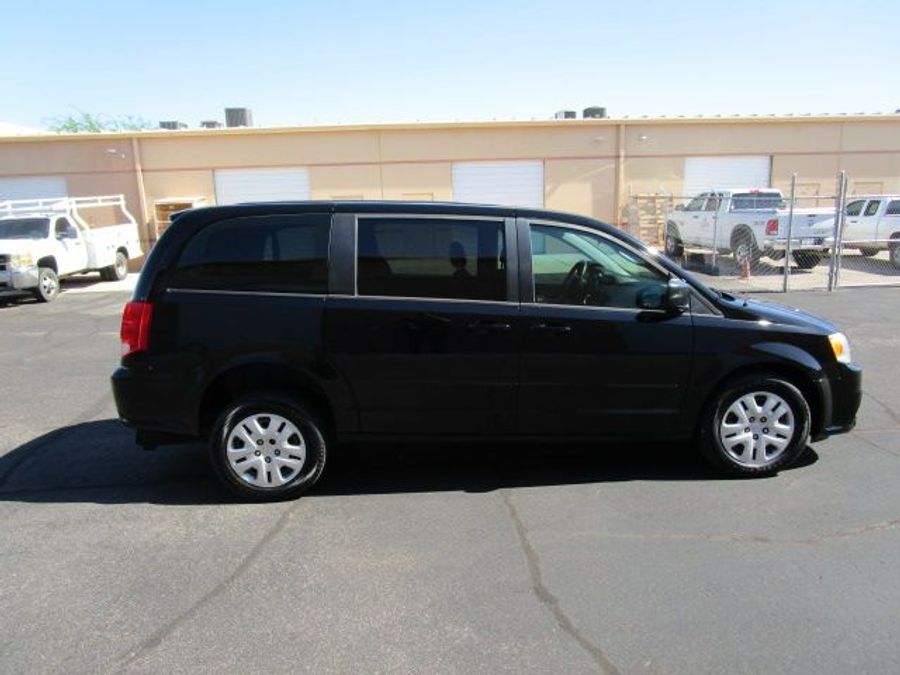 Used 2014 Dodge Grand Caravan American Value Package - Freedom Rear Entry Entry Fold Out Manual Ramp
