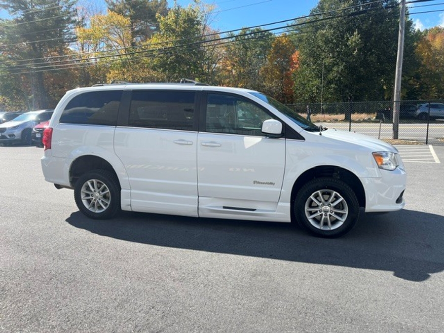 White Dodge Grand Caravan image number 6