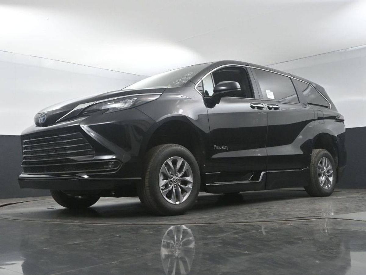 2025 TOYOTA SIENNA - Image 19