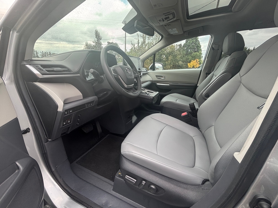 Used 2024 Toyota Sienna Hybrid XLE AWD - VMI Side Entry Entry In Floor Automatic Ramp