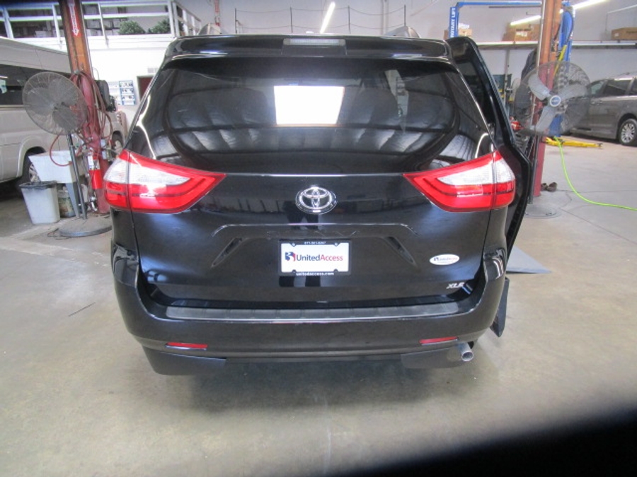 Used 2016 Toyota Sienna XLE - VMI Side Entry Entry In Floor Automatic Ramp