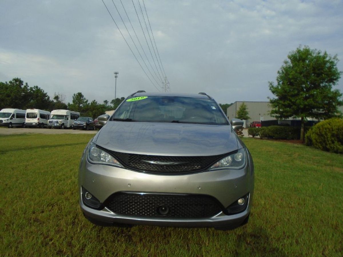 2019 CHRYSLER PACIFICA - Image 12