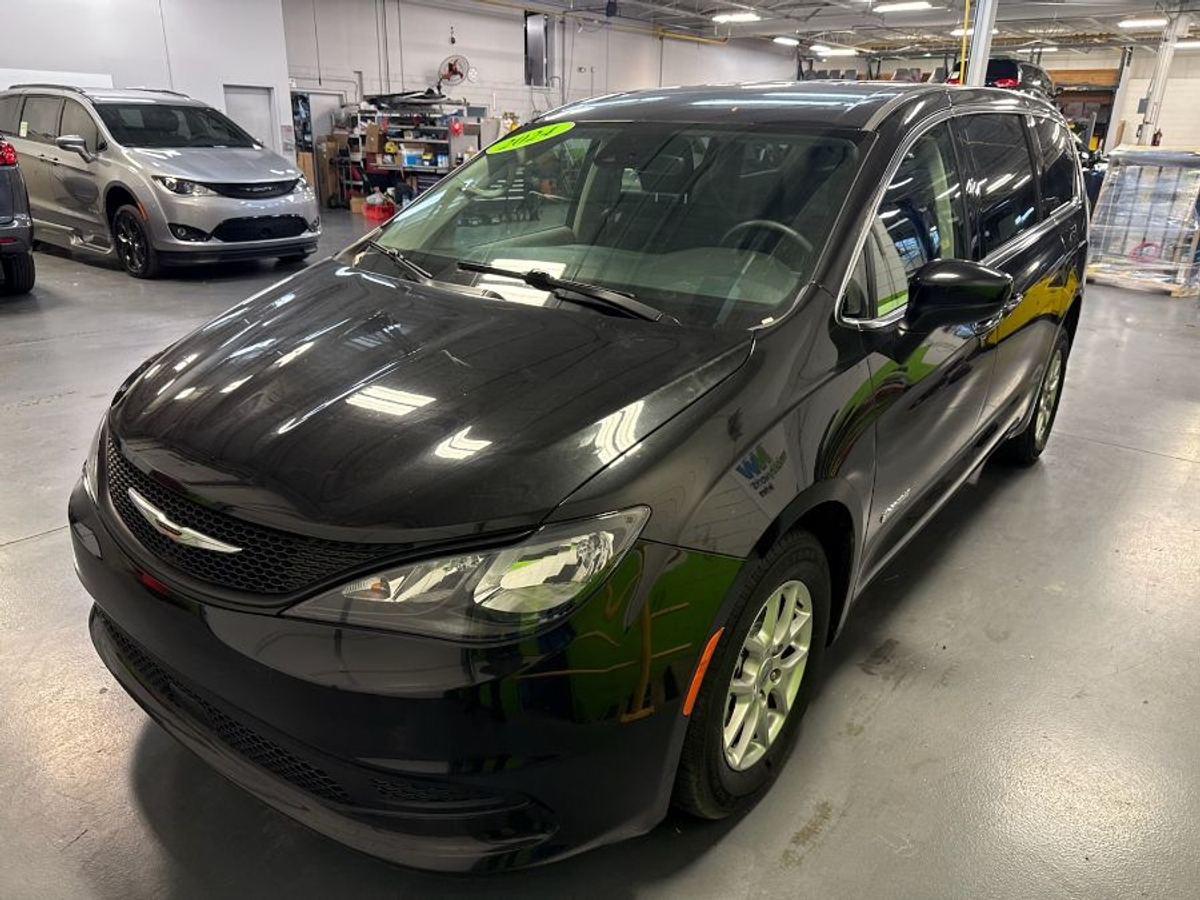 2024 CHRYSLER VOYAGER - Image 9