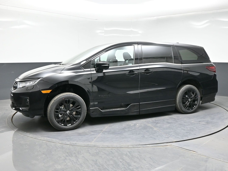 Black Honda Odyssey image number 2