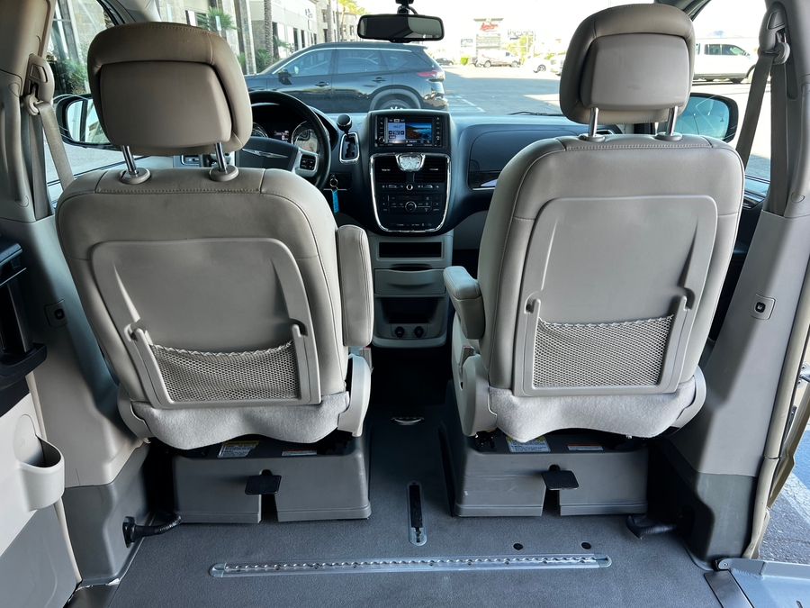 Used 2012 Chrysler Town and Country Touring-L - El Dorado  Entry  Ramp