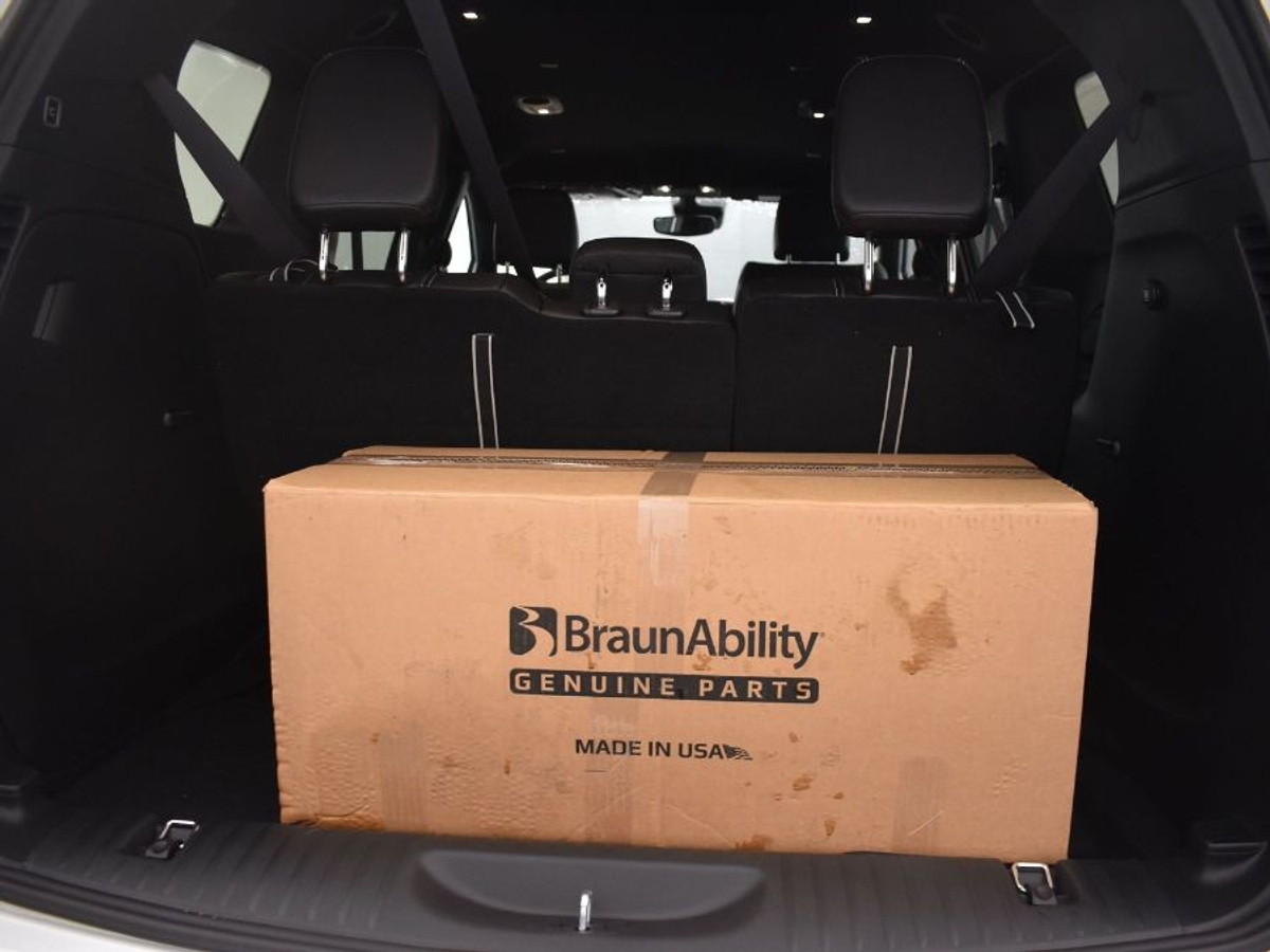 2025 CHRYSLER PACIFICA - Image 10