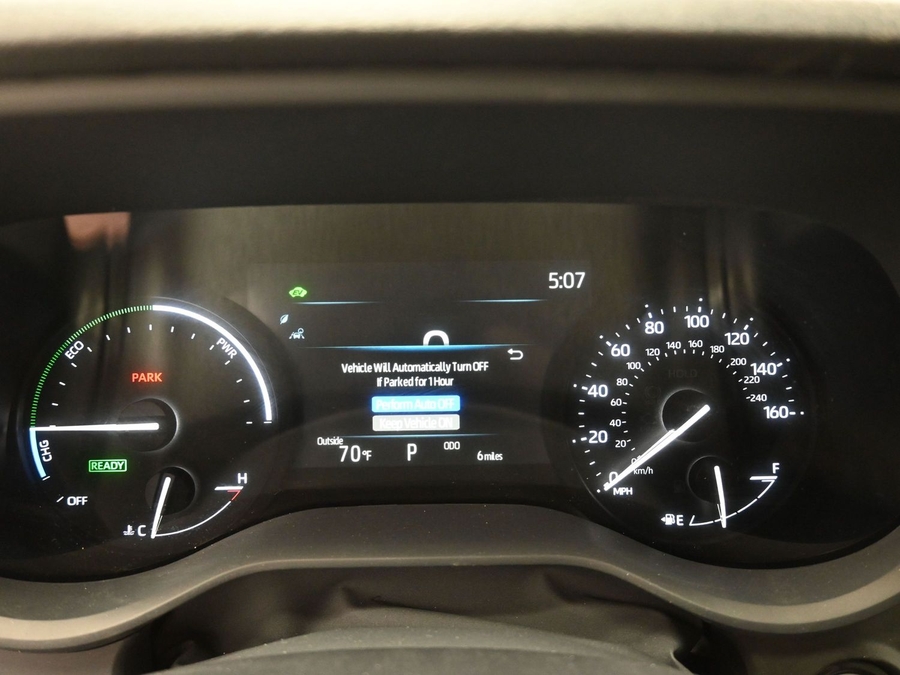 Grey Toyota Sienna image number 13