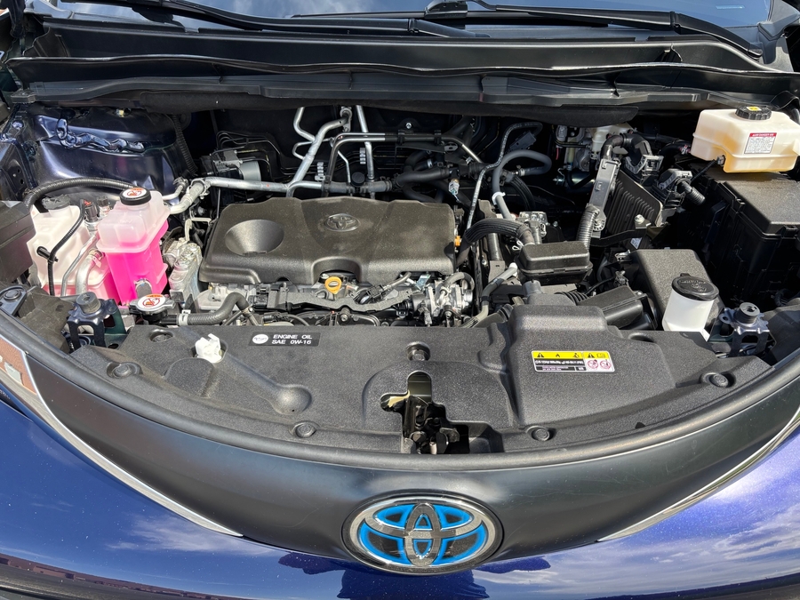Used 2023 Toyota Sienna Hybrid XLE Plus - BraunAbility Side Entry Fold Out Automatic Ramp