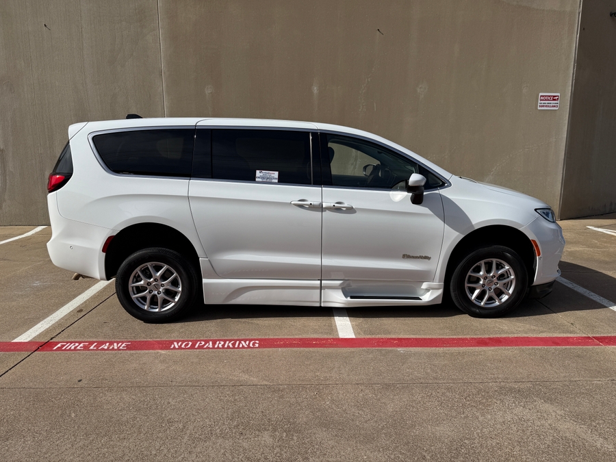 Used 2023 Chrysler Pacifica Touring L Safety - BraunAbility Side Entry Entry Fold Out Automatic Ramp