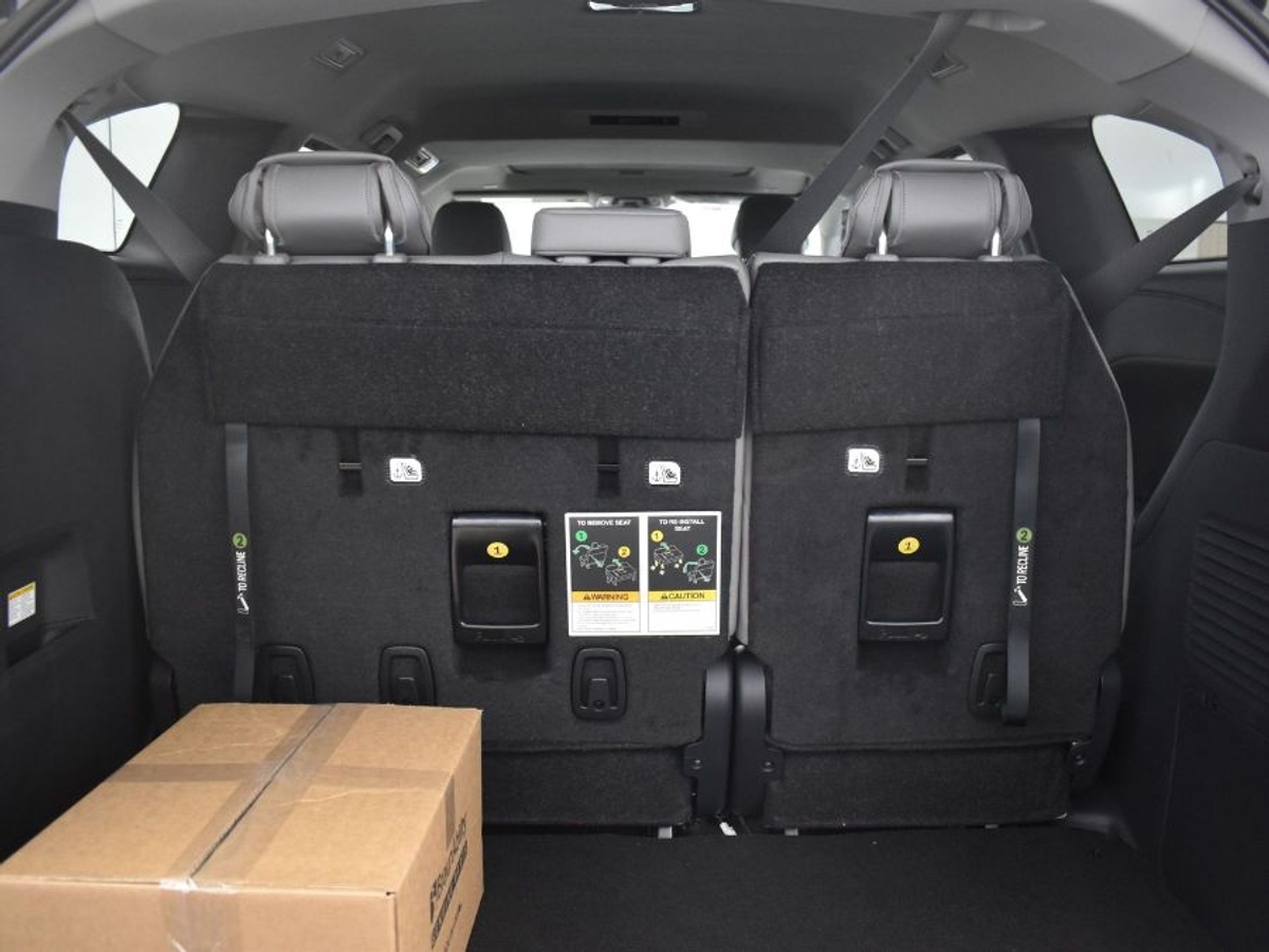 2025 TOYOTA SIENNA - Image 15