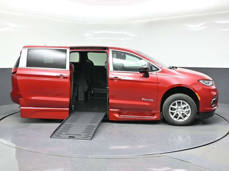Red Chrysler Pacifica image number 7