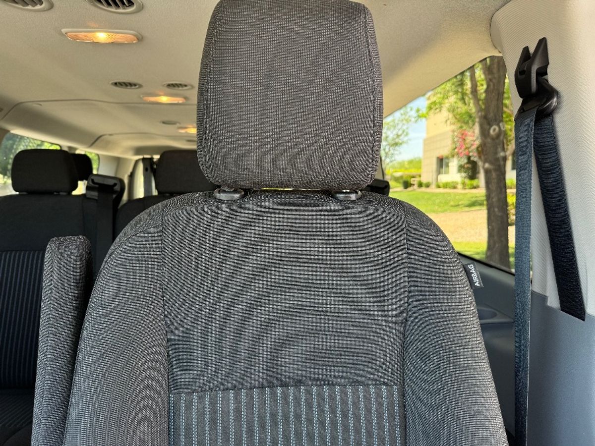 White Ford T350 image number 9