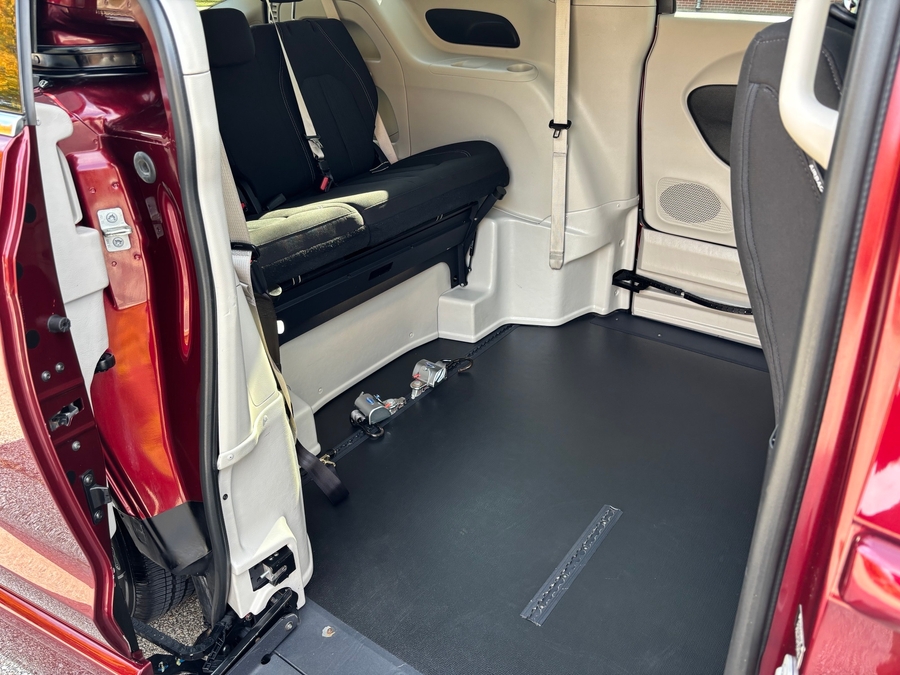 Used 2023 Chrysler Voyager LX - BraunAbility Side Entry Entry Fold Out Automatic Ramp