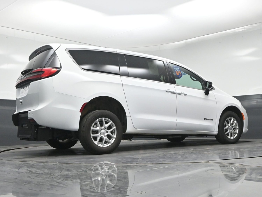 Used 2025 Chrysler Pacifica Select Safety - BraunAbility Rear Entry Fold Out Manual Ramp